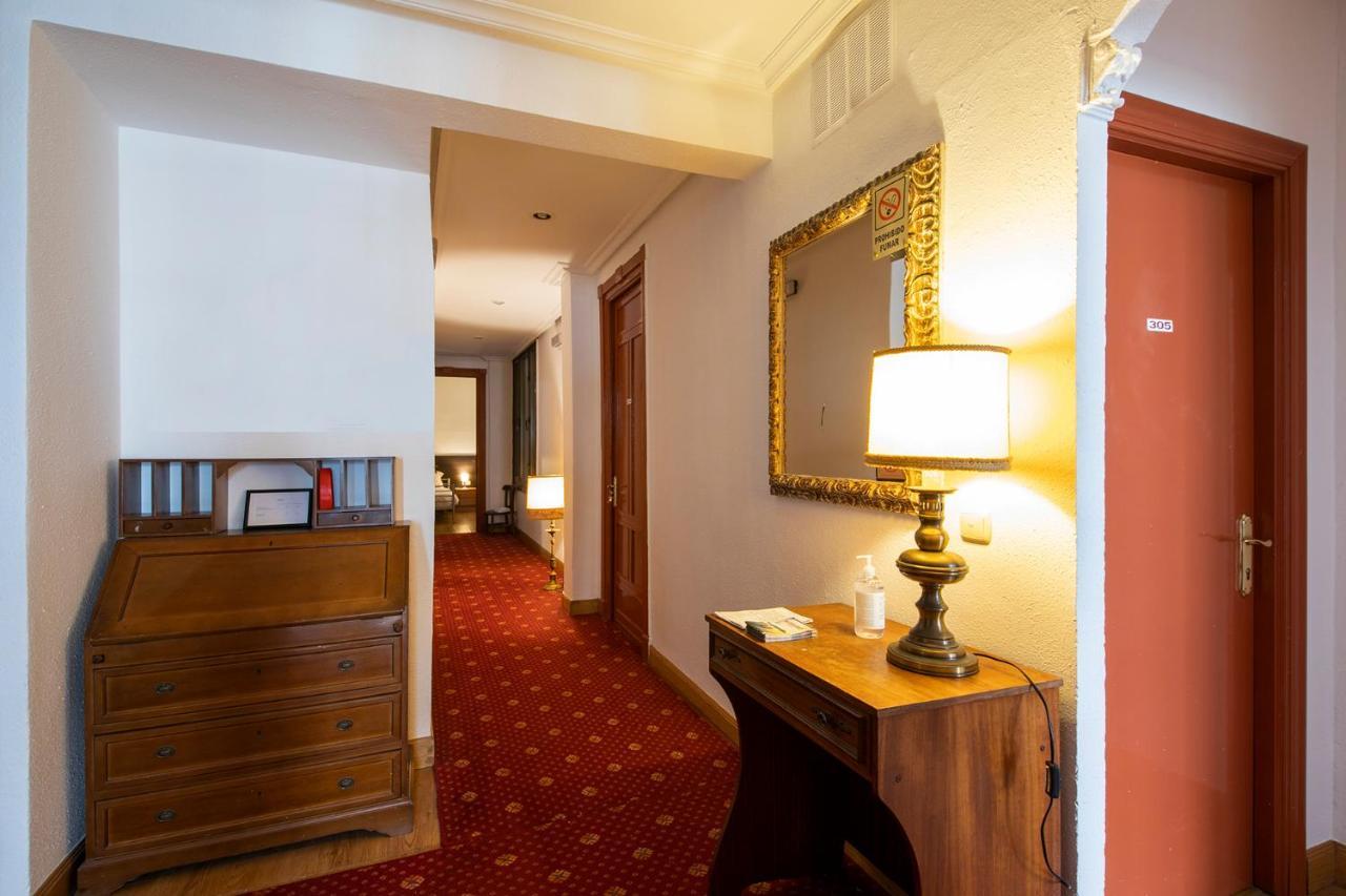 Standard Twin Room,1096352952:JPEG